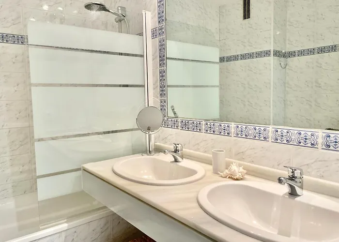 La Concha - Eaw Homes Hotel *