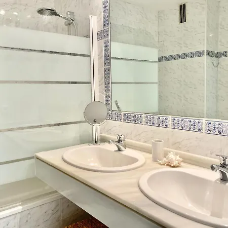 La Concha - Eaw Homes Hotel *